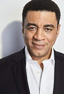 Harry Lennix