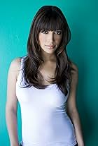 Hannah Simone